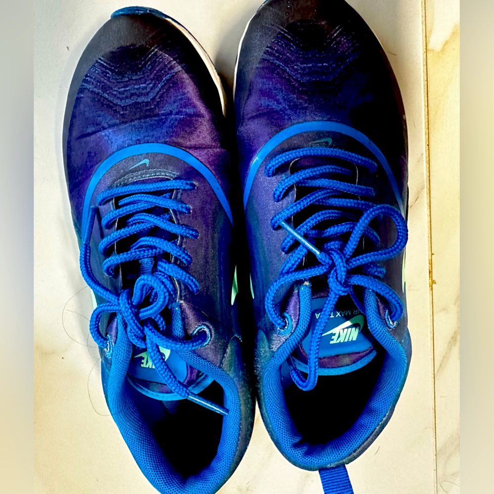 Nike shoes